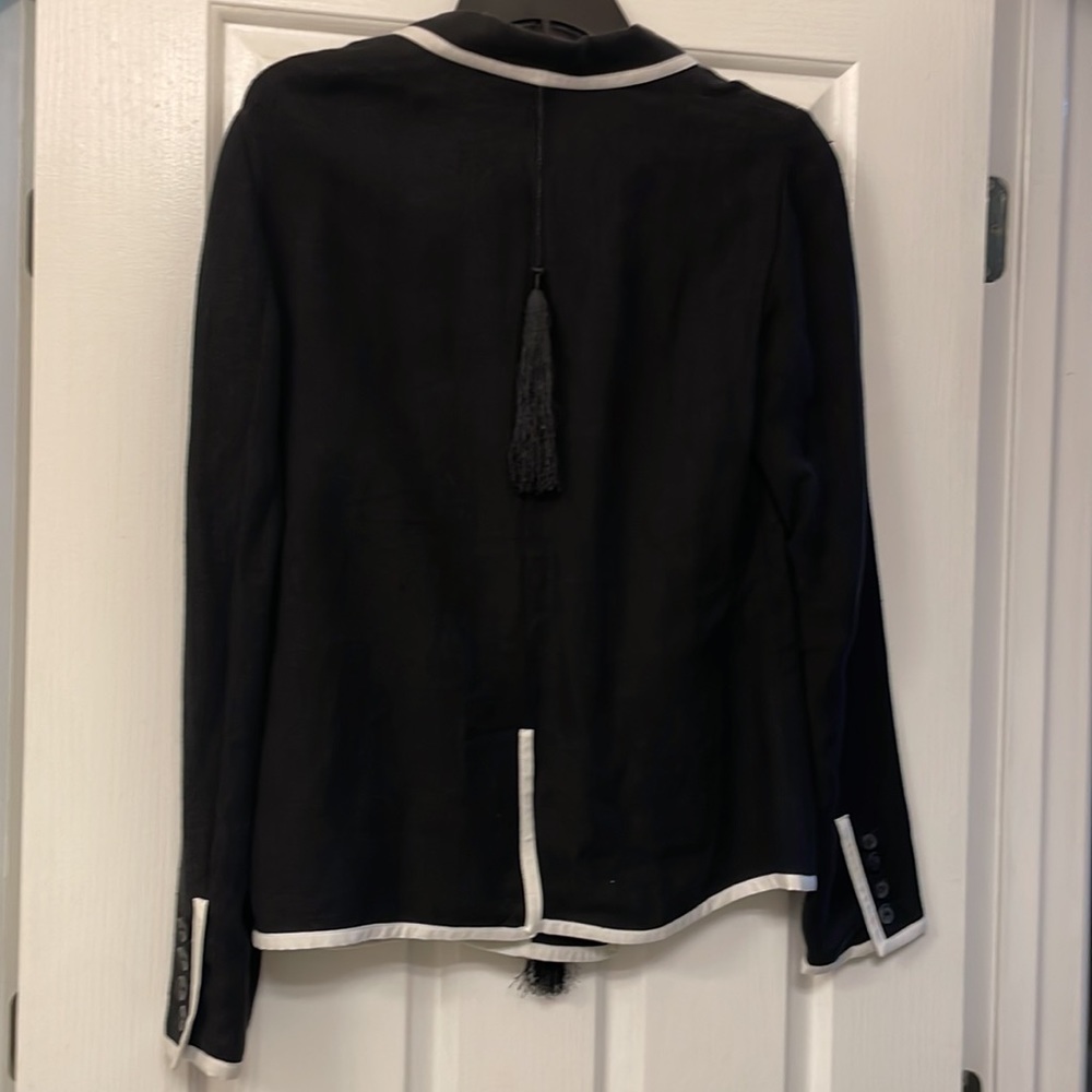Elizabeth and James linen blazer - Picture 9 of 16